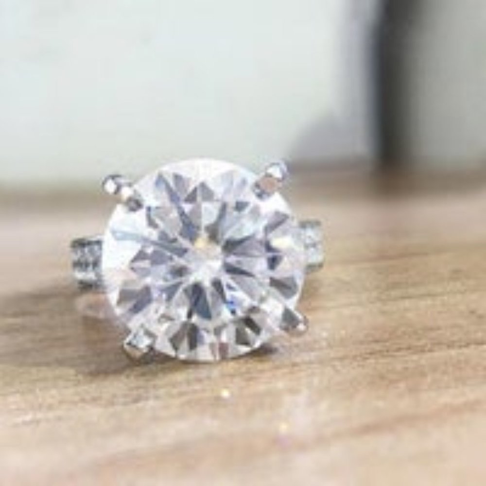 PRINCESS CUT ENGAGMENT ETERNITY BRIDAL WEDDING RING